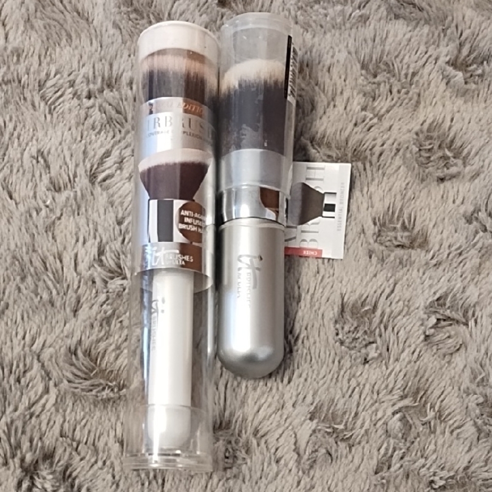 NWT Ulta Beauty - IT Cosmetics Makeup Brushes